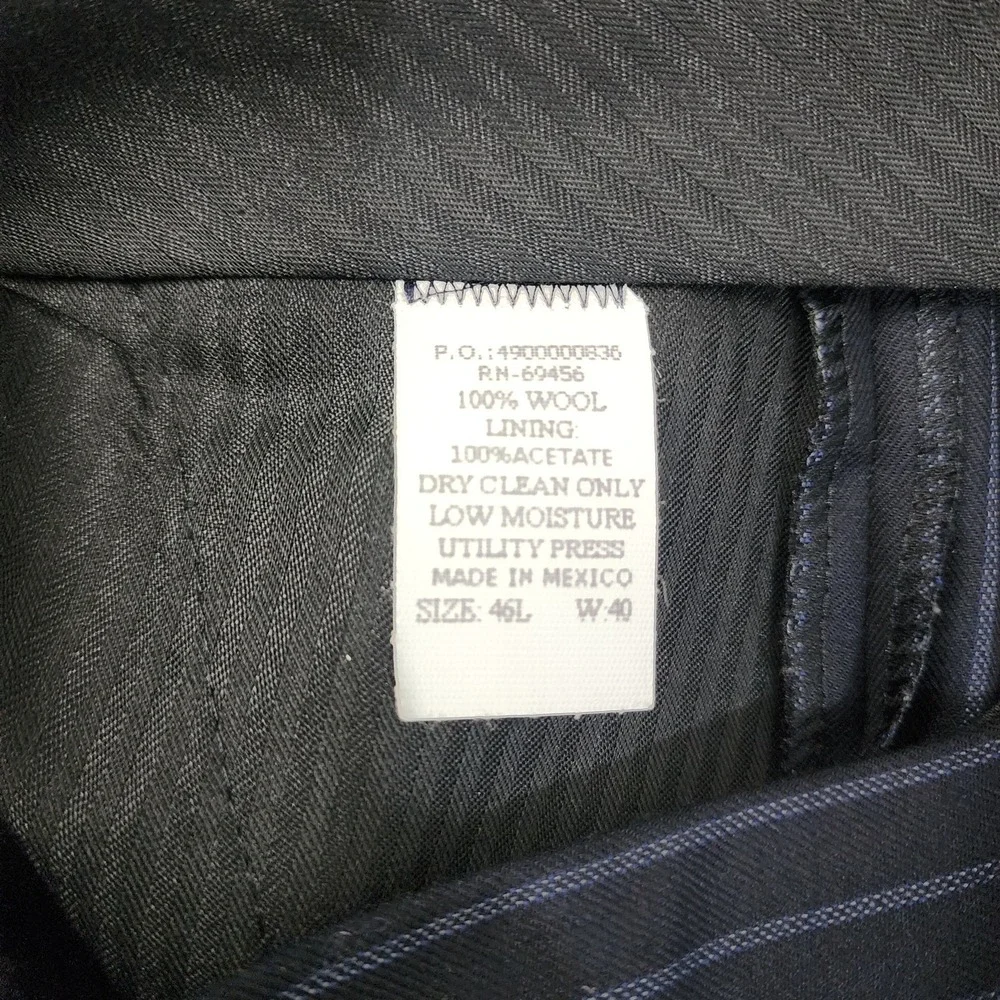 IZOD 2 Piece Set Men's 46L Black Pinstriped Notch Lapel Single Breasted Business